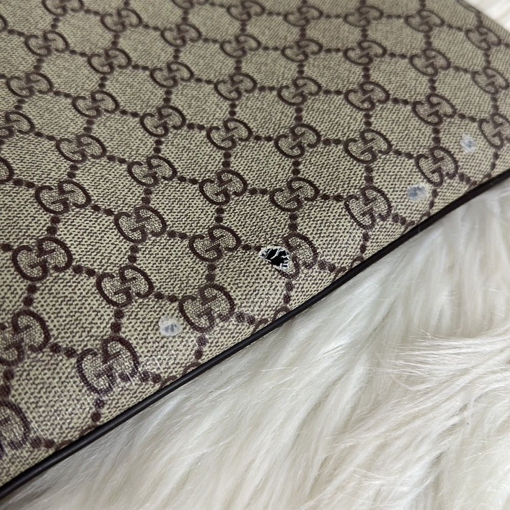 💯Authentic Gucci Crossbody Flat Messenger Bag🍀 - Picture 3 of 15